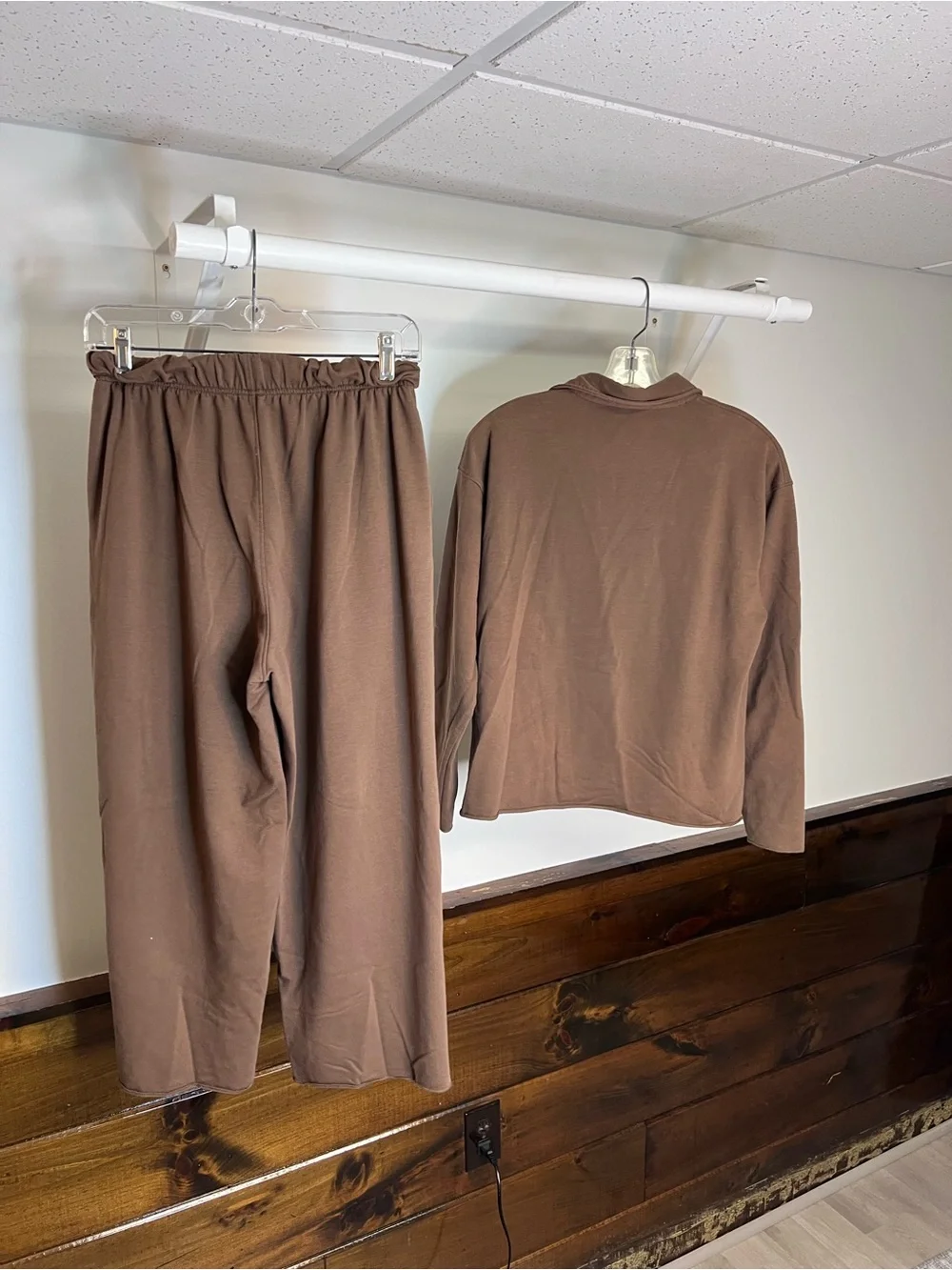 Amazon Brown Women's Lounge Set Top & Pants- Small